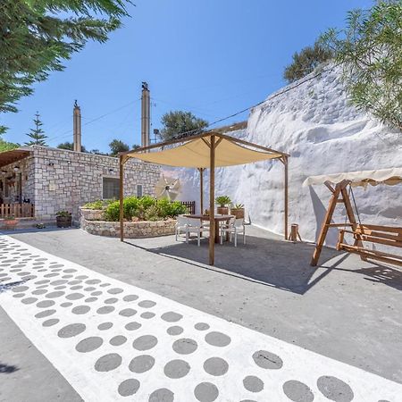 Emilia'S Little Farmhouses Agioi Anargyroi  外观 照片