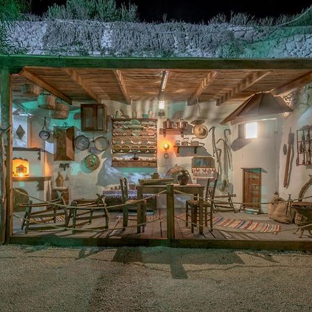 Emilia'S Little Farmhouses Agioi Anargyroi  外观 照片