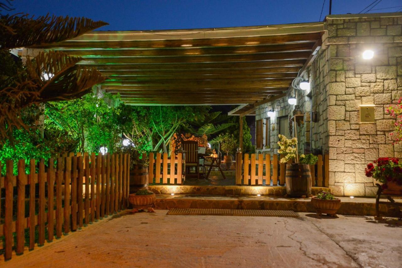 Emilia'S Little Farmhouses Agioi Anargyroi  外观 照片