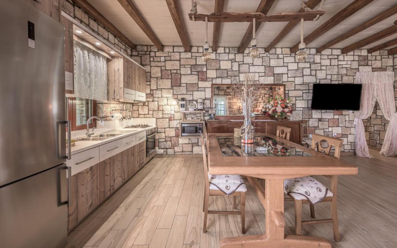 Emilia'S Little Farmhouses Agioi Anargyroi  外观 照片