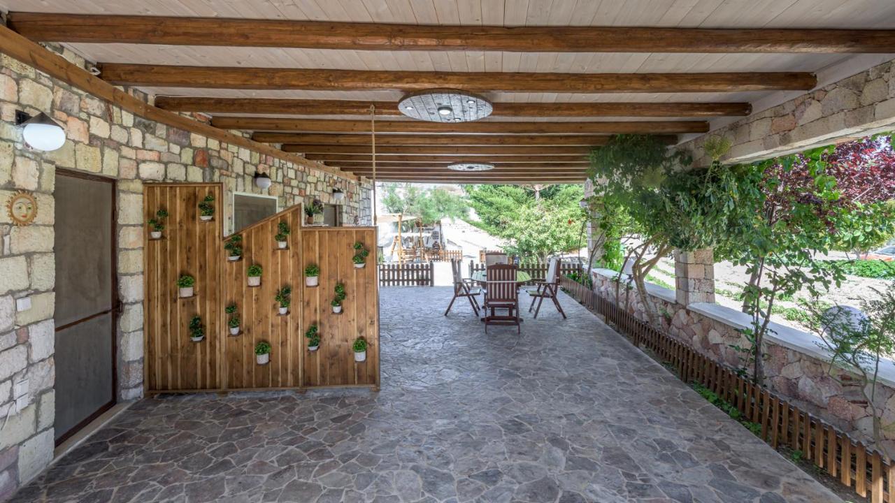 Emilia'S Little Farmhouses Agioi Anargyroi  外观 照片