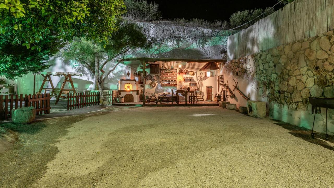 Emilia'S Little Farmhouses Agioi Anargyroi  外观 照片