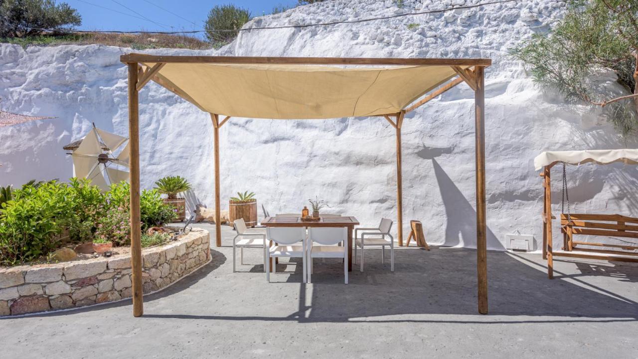 Emilia'S Little Farmhouses Agioi Anargyroi  外观 照片